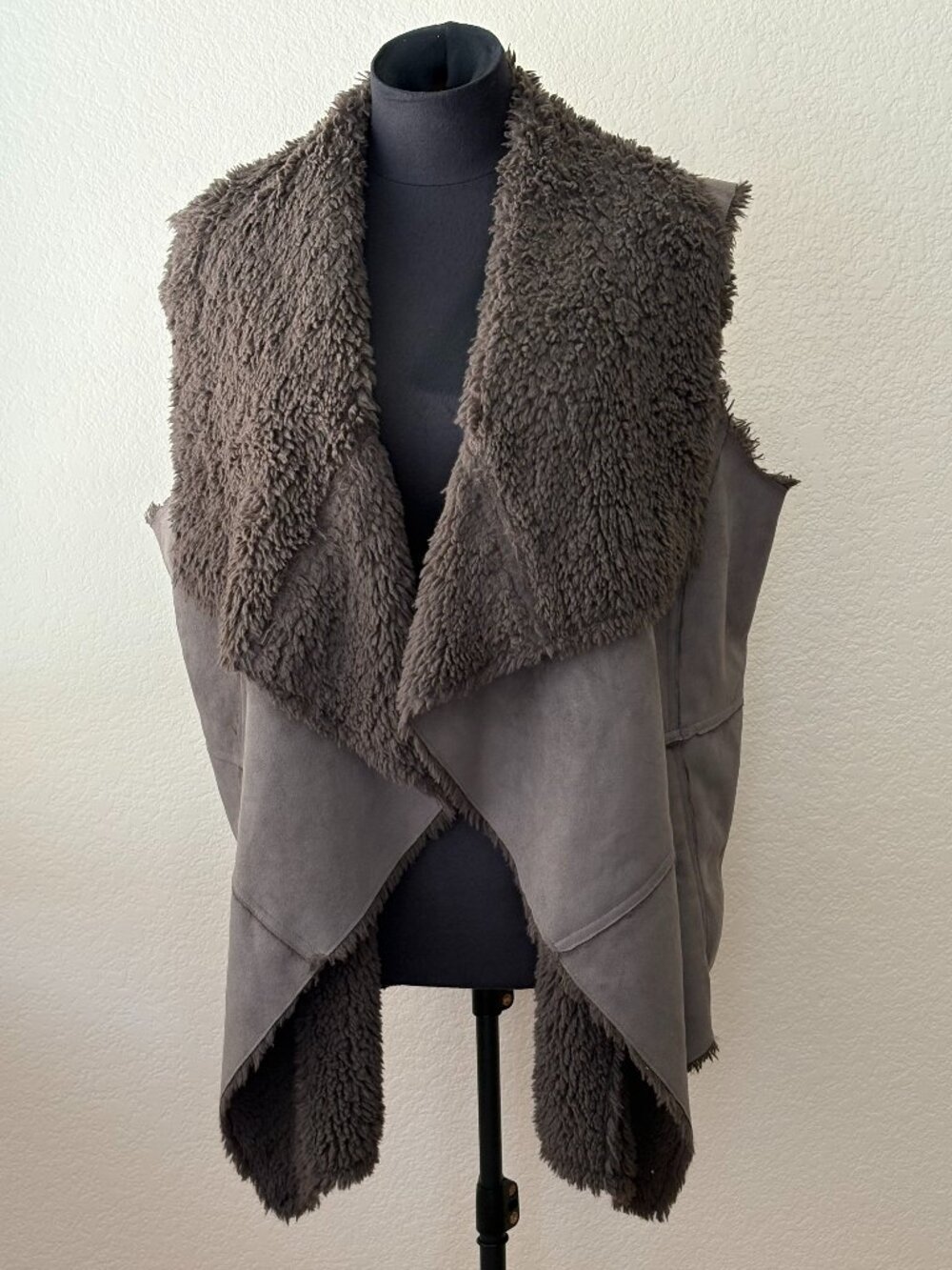 Eivissa Woman Gray Brown Faux Shearling Waterfall Vest